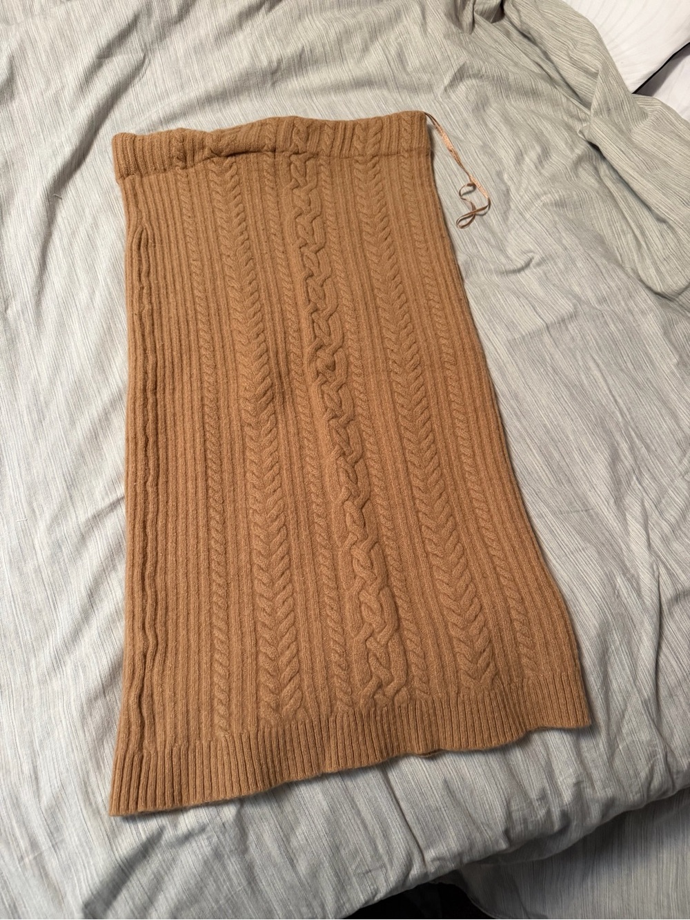 Lauren Ralph Lauren Women's Camel Cable-Knit Cashmere Blend Sweater skirt - Picture 4 of 4